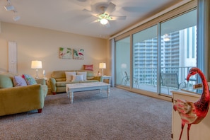 Gulf Front Living Area with Sleeper Sofa