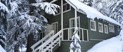 Barlow Cabin in Winter