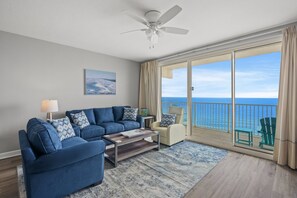 Gulf Front Living Area with Sleeper Sofa