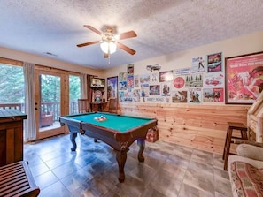Spielezimmer