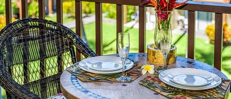 Lanai with dining area