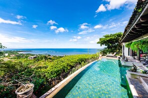 Private pool