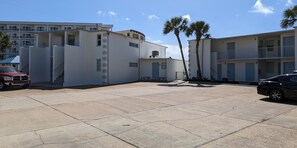 Island Surf Surf Condominiums
