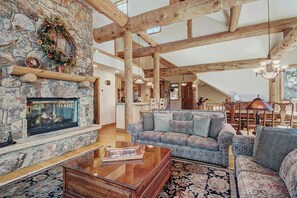 Living Room - Dunkin Hill Lodge - Breckenridge Vacation Rental