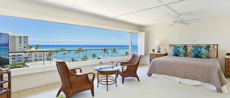 Ocean View and King Size Bed!