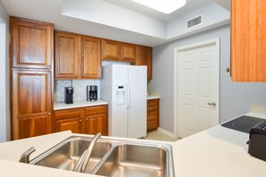 Silver Beach Towers West 402 - Kitchen