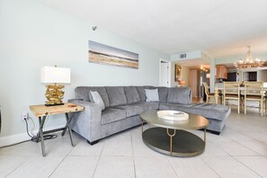 Destin Towers 131 - Living Area to Dining Area