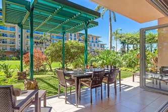 Maui Resort Rentals: Honua Kai Hokulani 147 - Upgraded Ground Floor Interior, Steps to Beach/Pools!
