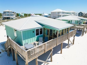 This'll Do is a newly renovated direct beachfront home