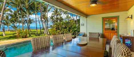 Amazing Lanai~ Kick Back~ Relax and Enjoy the View!