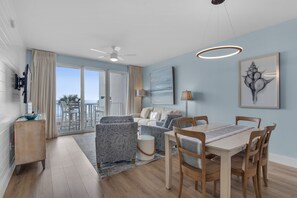 Majestic Sun 203B - Living area w/ HDTV and beach view