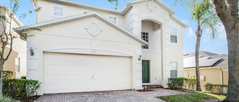 117-bridgewater-drive--davenport--fl-33897---02.jpg