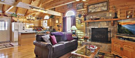 Rustic Style, Modern Comfort! – Alpine Ski Lodge is the perfect place for the mountain vacation of your dreams.