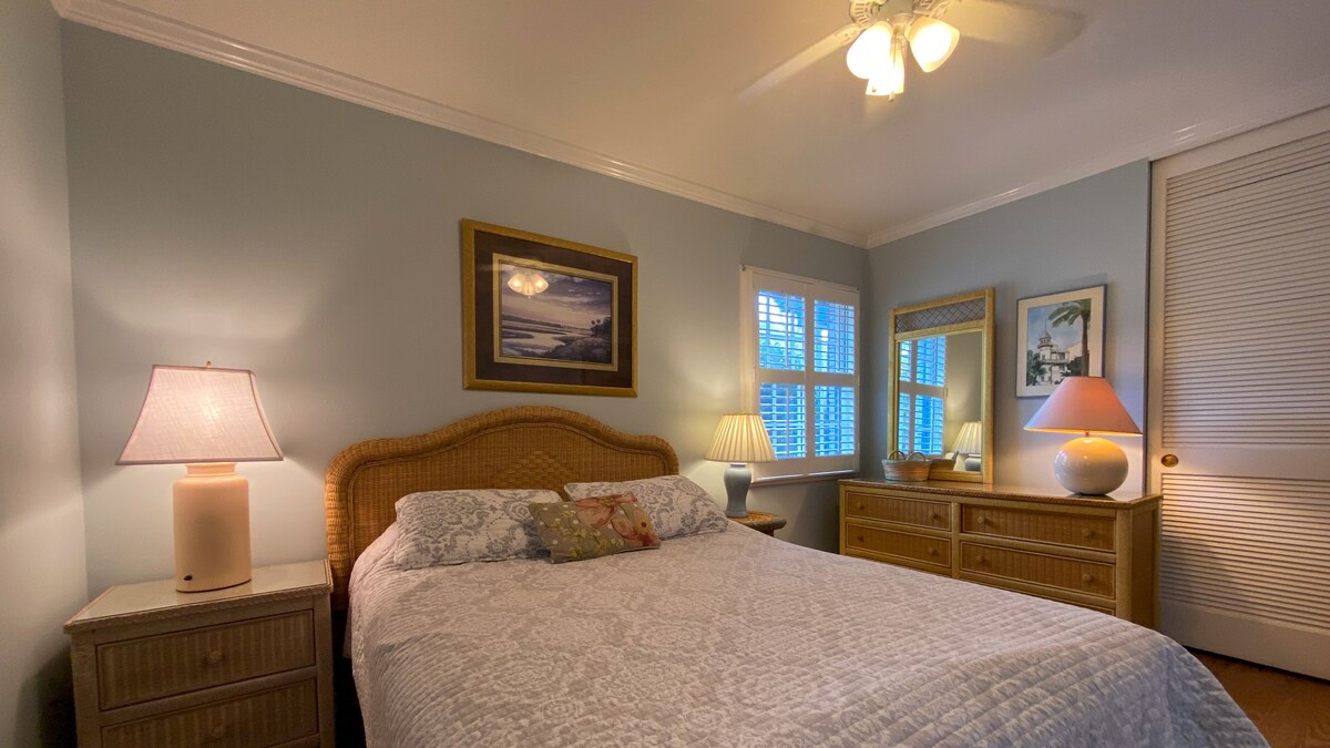 HOLLYBOURNE II 3 bedrooms, 2 bathrooms