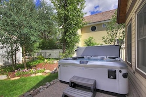 Hot Tub - Main Street Retreat - Breckenridge Vacation Rental