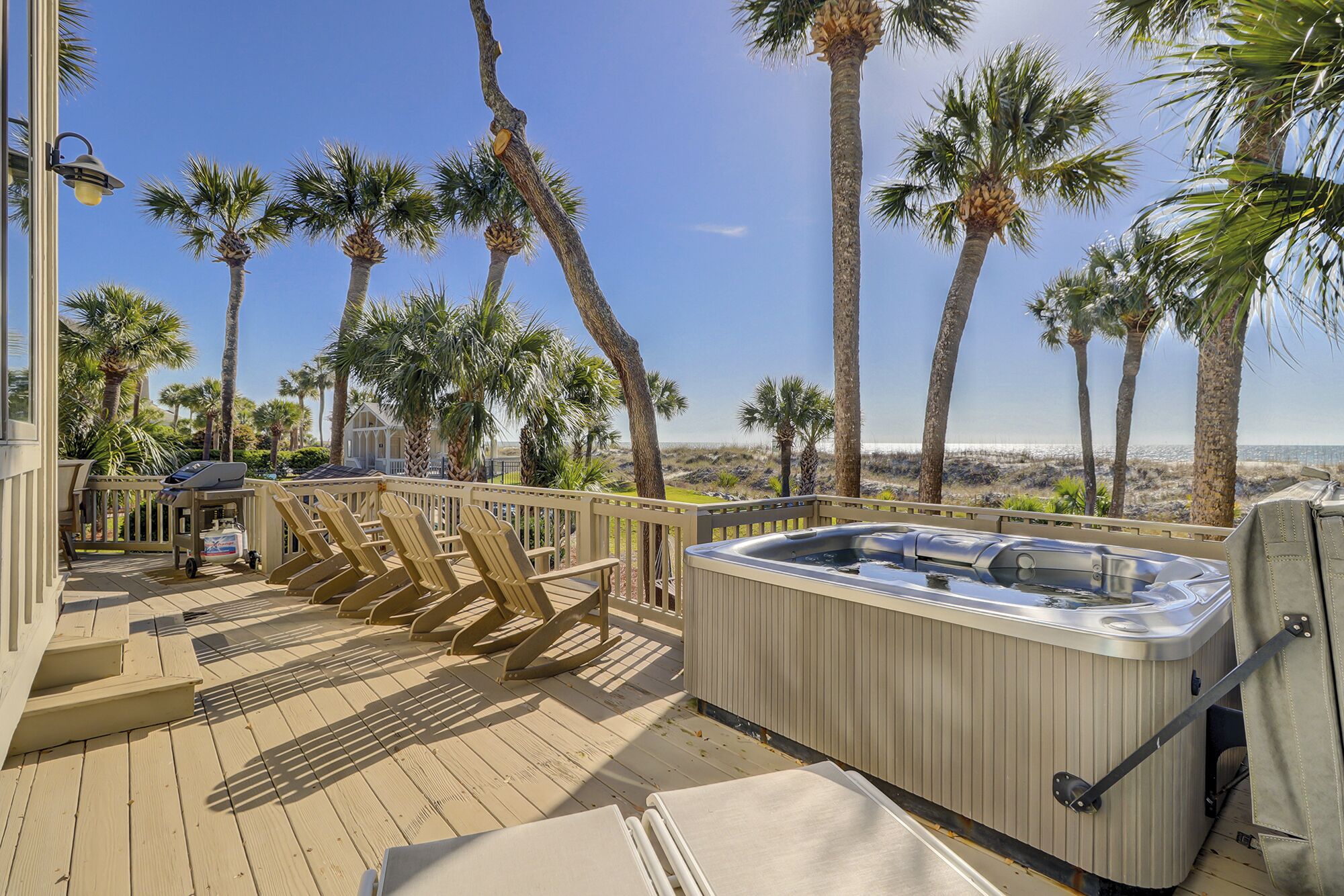104 Oceanwood - Beautiful Oceanfront 4 Bedroom home w/ Hot 104 Oceanwood - Beautiful Oceanfront 4 Bedroom home w/ Hot