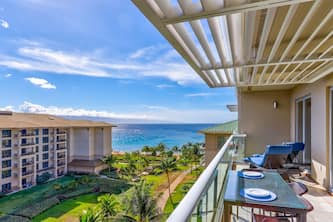 Hokulani 712 at Honua Kai Resort ~ Extra Roomy With Large Lanai & Ocean Views
