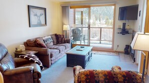Living Area with Views of the Slopes - Living Area with Views of the Slopes