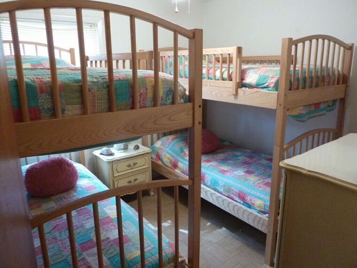 C-W APARTMENT 3 bedrooms, 1 bathroom
