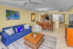 Living Room/Dining Room