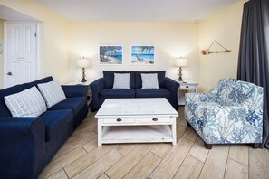 Living room with queen size sleeper sofa