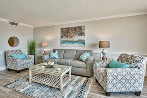 Living Area seating - living room seating area seats 5 people