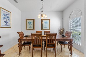 116-north-hampton-drive--davenport--fl-33897---05.jpg
