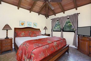 Master Suite - Kahala 632