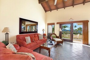 Living Room - Kahala 632