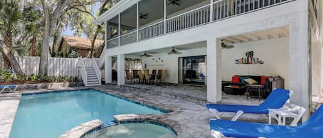 4 Dogwood Pool Area