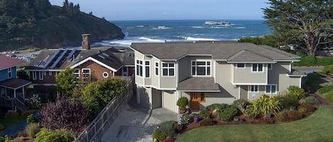 Sunset Vista has breathtaking ocean views of Trinidad Beach. - Sunset Vista has breathtaking ocean views of Trinidad Beach.