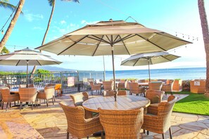 Kihei Sands Patio - Our patio and grills are a great place for morning coffee, late day barbecuing & socializing.