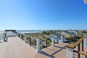 Rooftop Deck w/ Ocean View