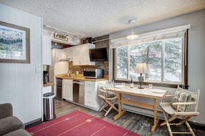 Living Room/Kitchen