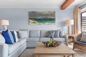 5190 Beachwalk - Brand new living room furniture