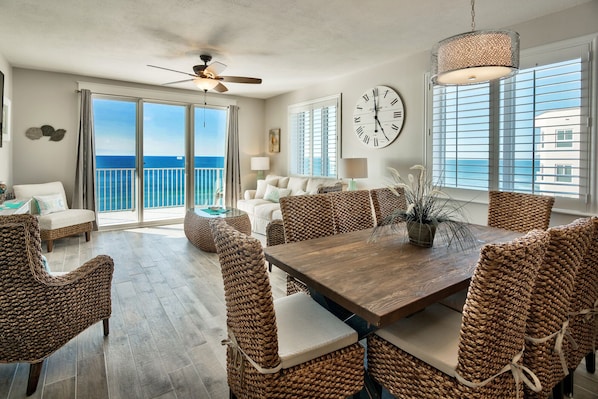 Majestic Sun 1112B - Gulf Views From Dining Area