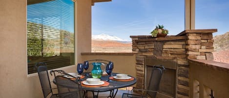 Balcony furniture w/fireplace