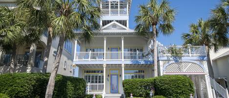 "Beach'n Bogey"- Tons of porches! Gated neighborhood.  