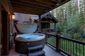 Take a soak all year round in the private hot tub