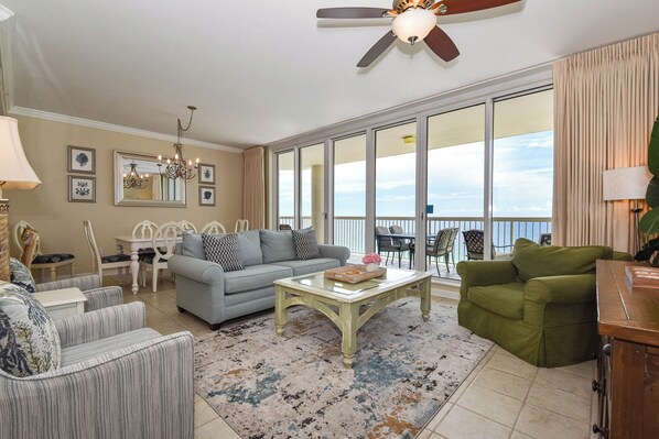 Silver Beach West 1604 - Living Area