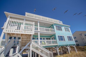  3 separate porches with beautiful views!
