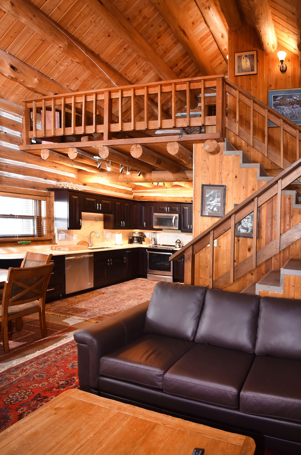 Vail Log Cabin w/ Beautiful Creek Views, Free Town Shuttle and Slope Access