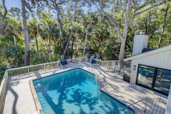 exterior/pool