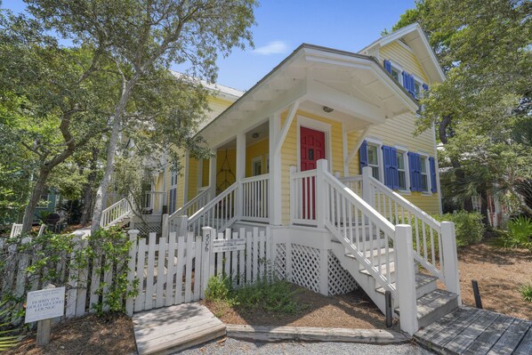WELCOME TO BOBBY D'S IN SEASIDE, FL!