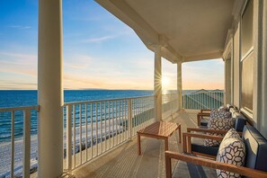 Sanctuary at Frangista Beach - Beachfront Vacation Rental House with Private Pool, Movie Theater, and Elevator in Destin, Florida - Five Star Properties Destin/30A