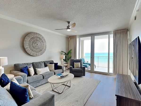 Welcome to The Pearl of Navarre #1002 - Paradise Palms