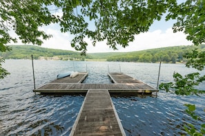 Dock is shared with neighboring house, only 1 spot available for guests