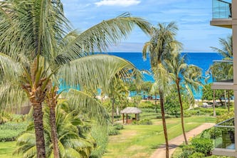 Maui Resort Rentals: Honua Kai Hokulani 418 - Great Value 1BR w/ Partial Ocean & Mountain Views