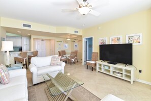 Silver Beach Towers East 1105- Living Area