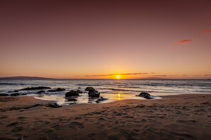 Palms at Wailea is within walking distance to Keawakapu Beach